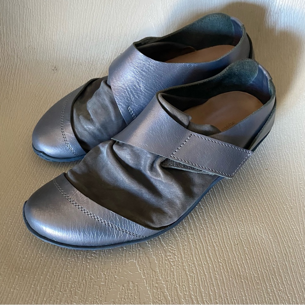 trippen Fyke grey metallic leather strap Oxford shoes futuristic comfort 9
